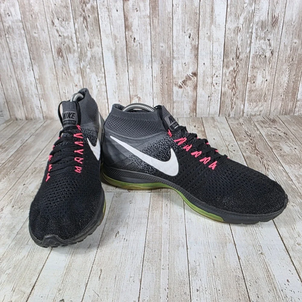 Nike command attention
